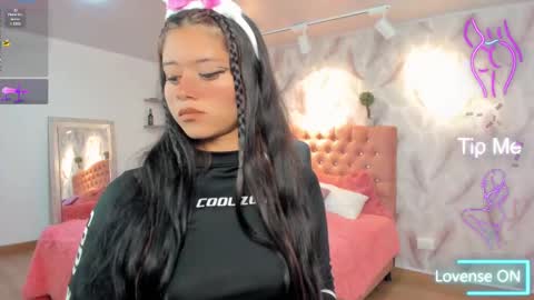 Snapshot of blair_harrison chatting on 10/08/25, 11:52 Blair online show from 10/08/25, 11:52