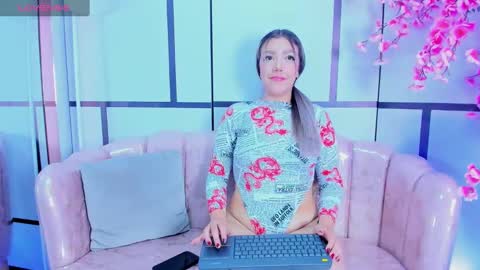 Snapshot of blairjones_ chatting on 09/26/25, 12:53 blairjones_ online show from 09/26/25, 12:53