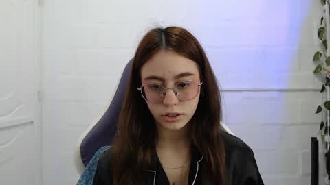 Snapshot of blairvicent chatting on 10/03/25, 03:20 online show from 10/03/25, 03:20