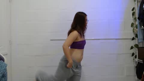 Snapshot of blairvicent chatting on 10/09/25, 01:20 online show from 10/09/25, 01:20