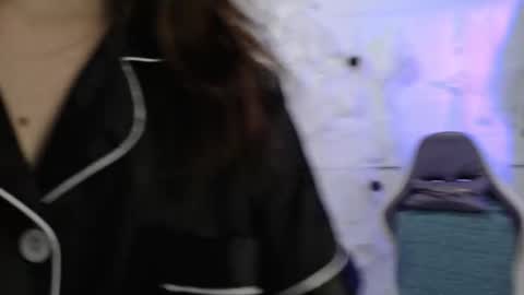 Snapshot of blairvicent chatting on 10/15/25, 01:55 online show from 10/15/25, 01:55