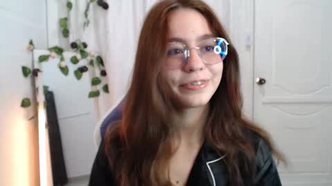 Snapshot of blairvicent chatting on 11/04/25, 01:10 online show from 11/04/25, 01:10