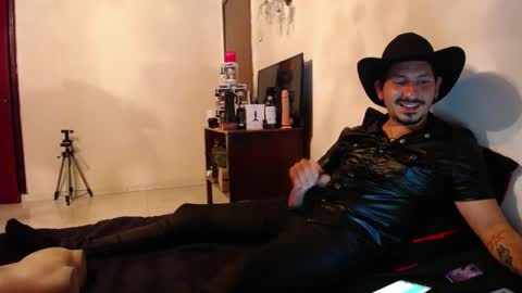 Snapshot of blakedavid69 chatting on 10/12/25, 05:06 David online show from 10/12/25, 05:06