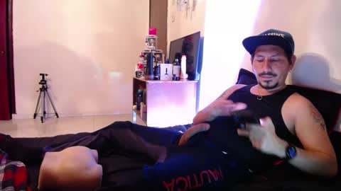 Snapshot of blakedavid69 chatting on 10/13/25, 04:12 David online show from 10/13/25, 04:12