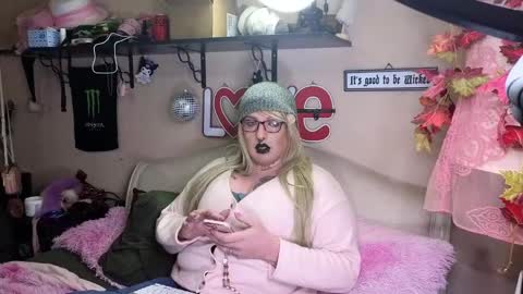 Snapshot of blakelytgirl chatting on 02/13/25, 07:03 Blakely Morningstar online show from 02/13/25, 07:03