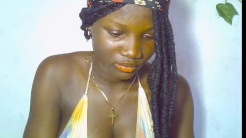 Snapshot of blaq_melanin chatting on 02/21/26, 10:49 nikky00 online show from 02/21/26, 10:49
