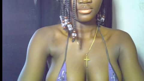 Snapshot of blaq_melanin chatting on 05/11/26, 10:21 nikky00 online show from 05/11/26, 10:21