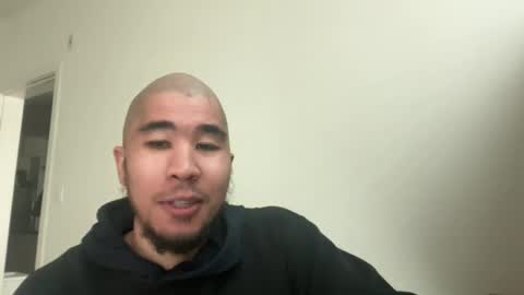 Snapshot of blasian4 chatting on 11/17/25, 07:19 blasian4 online show from 11/17/25, 07:19