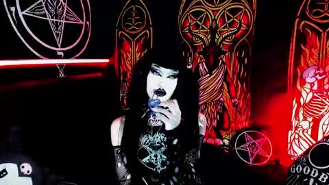 Snapshot of blasphemiangxrl chatting on 09/09/25, 08:03 online show from 09/09/25, 08:03