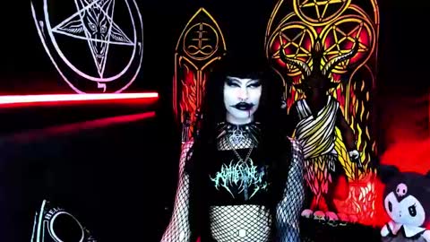 Snapshot of blasphemiangxrl chatting on 09/28/25, 11:21 online show from 09/28/25, 11:21