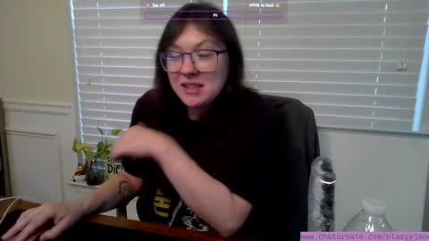 Snapshot of blazyyjane chatting on 12/09/24, 08:12 Blazyy Jane online show from 12/09/24, 08:12