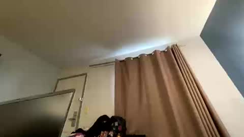 Bleuk online show from 07/17/26, 02:34