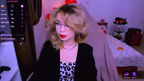 Snapshot of blinkofeyess chatting on 12/02/25, 09:36 Nicole online show from 12/02/25, 09:36