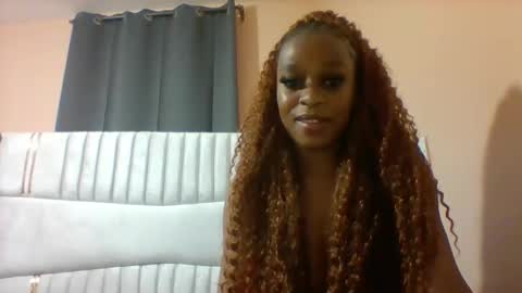Snapshot of bliss_diva chatting on 10/25/25, 12:23 Bliss diva online show from 10/25/25, 12:23