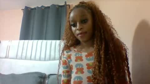 Snapshot of bliss_diva chatting on 10/27/25, 12:53 Bliss diva online show from 10/27/25, 12:53