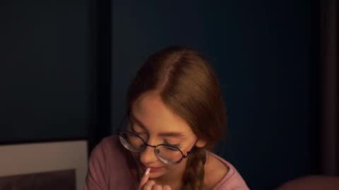  LiLy online show from 09/13/25, 03:23