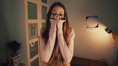  LiLy online show from 09/18/25, 03:03