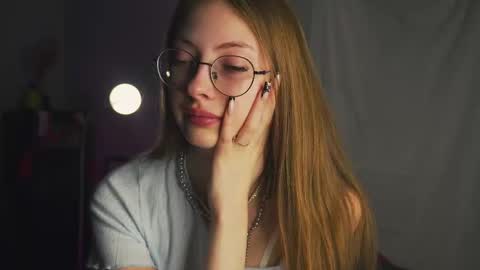  LiLy online show from 12/22/25, 03:09