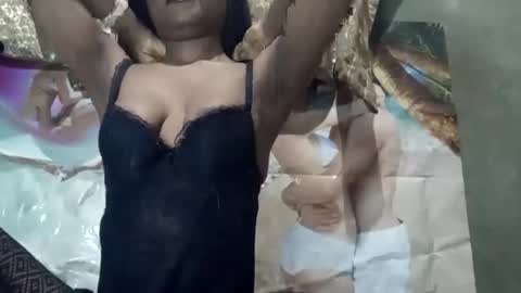 Snapshot of blktulipsxx chatting on 10/29/25, 02:14 Lola online show from 10/29/25, 02:14