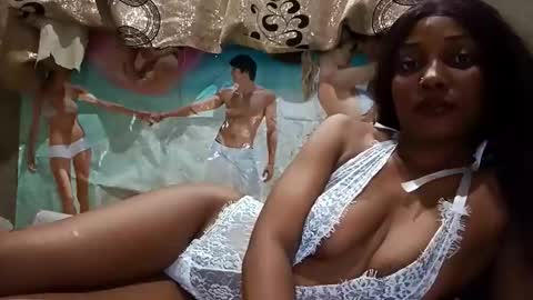 Lola online show from 11/25/25, 01:49