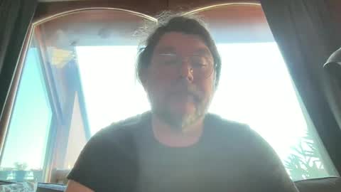 Snapshot of bllyidol chatting on 12/05/24, 08:11 BlIdoL online show from 12/05/24, 08:11