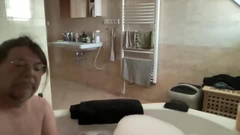 Snapshot of bllyidol chatting on 11/07/25, 08:03 BlIdoL online show from 11/07/25, 08:03