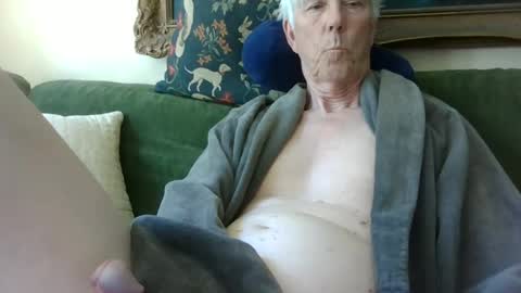 Snapshot of blomkuk chatting on 06/21/26, 11:13 blomkuk online show from 06/21/26, 11:13
