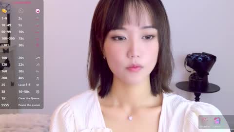 Snapshot of blon_kater chatting on 11/04/25, 06:01 YoYo online show from 11/04/25, 06:01