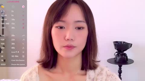 Snapshot of blon_kater chatting on 11/22/25, 03:27 YoYo online show from 11/22/25, 03:27