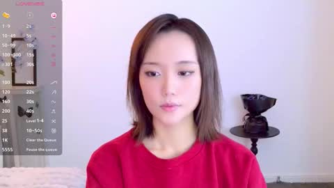 Snapshot of blon_kater chatting on 11/23/25, 04:01 YoYo online show from 11/23/25, 04:01