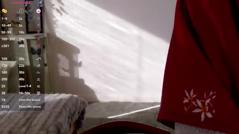 Snapshot of blon_kater chatting on 11/26/25, 05:52 YoYo online show from 11/26/25, 05:52