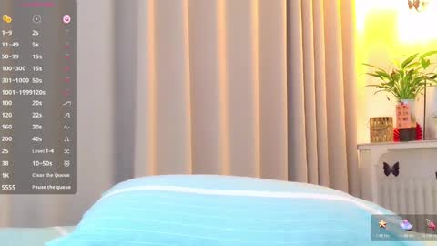 Snapshot of blon_kater chatting on 04/24/26, 07:55 YoYo online show from 04/24/26, 07:55