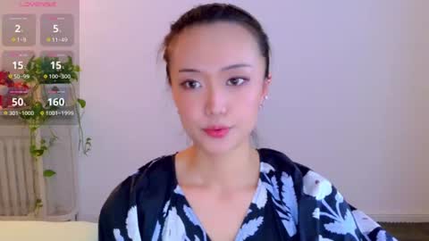 Snapshot of blon_kater chatting on 06/17/26, 09:56 YoYo online show from 06/17/26, 09:56