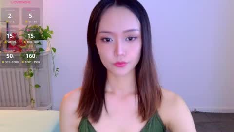 Snapshot of blon_kater chatting on 06/18/26, 09:25 YoYo online show from 06/18/26, 09:25