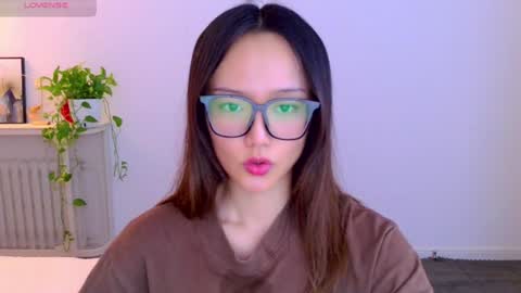 Snapshot of blon_kater chatting on 06/25/26, 08:30 YoYo online show from 06/25/26, 08:30