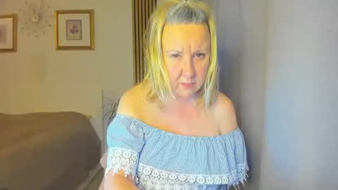 Nicole online show from 01/29/25, 05:02