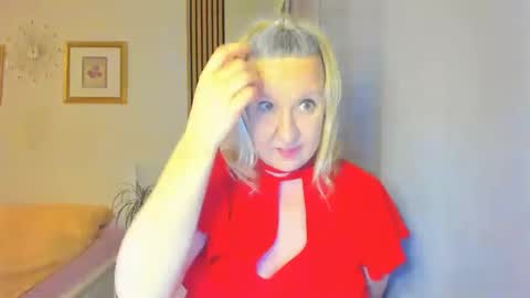 Nicole online show from 01/31/25, 05:32