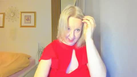 Nicole online show from 02/06/25, 05:25