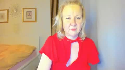 Nicole online show from 02/06/25, 04:25