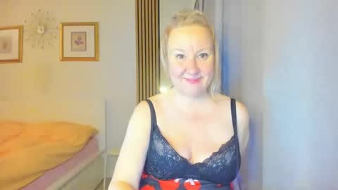 Nicole online show from 02/06/25, 07:40