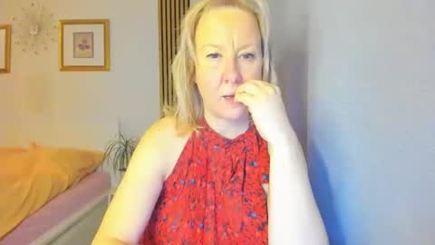 Nicole online show from 02/09/25, 04:07