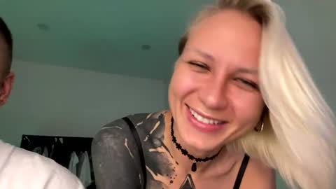 blonde_fuck_couple online show from 06/13/26, 12:19