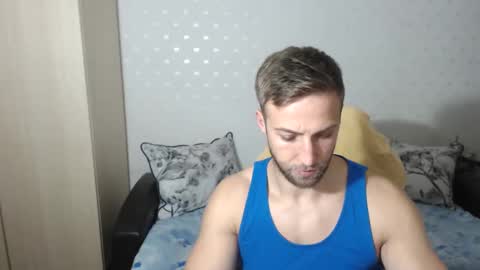 Snapshot of blondeagle chatting on 12/04/24, 08:51 Mr Blond online show from 12/04/24, 08:51