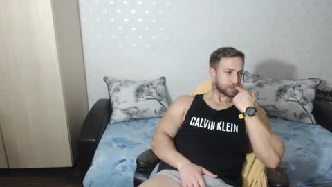 Snapshot of blondeagle chatting on 12/05/24, 08:44 Mr Blond online show from 12/05/24, 08:44