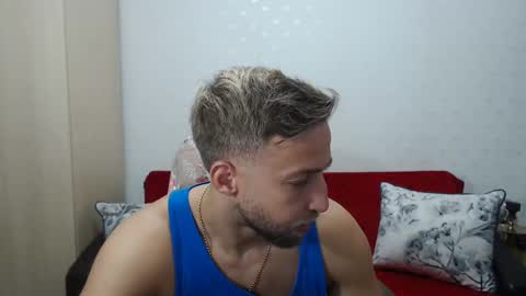 Snapshot of blondeagle chatting on 10/10/25, 10:47 Mr Blond online show from 10/10/25, 10:47