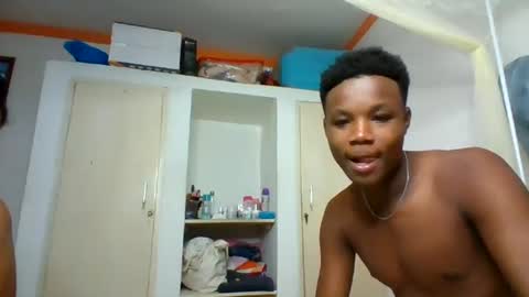 blonde online show from 06/19/26, 09:24