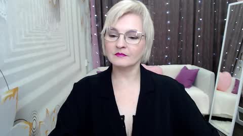 Blonde woman X online show from 01/21/25, 05:38