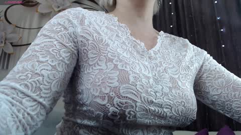Blonde woman X online show from 02/04/25, 09:28