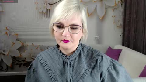 Blonde woman X online show from 02/20/25, 01:51