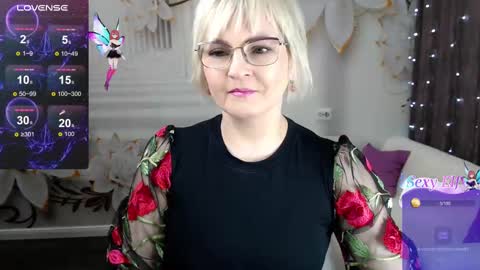 Blonde woman X online show from 02/21/25, 05:56